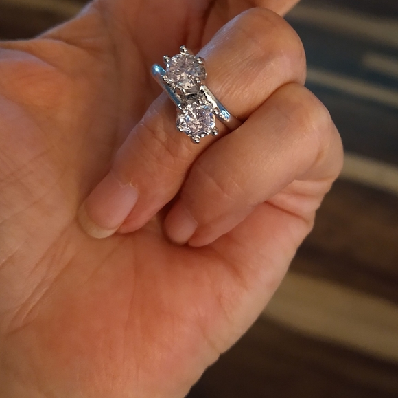 (5) 💍 luxurious stimulated Diamond cocktail ring sz 7 - Picture 3 of 3